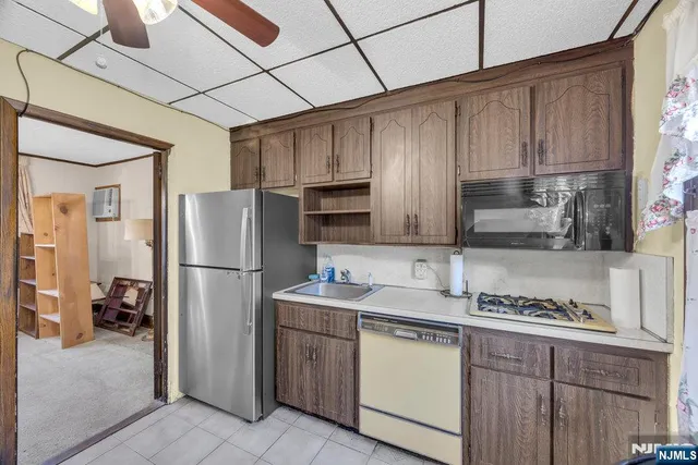 $425,000 | 17 East Midland Avenue, Kearny, NJ 07032