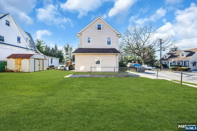 $425,000 | 17 East Midland Avenue, Kearny, NJ 07032