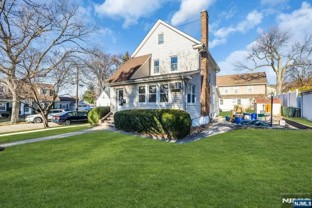 $425,000 | 17 East Midland Avenue, Kearny, NJ 07032