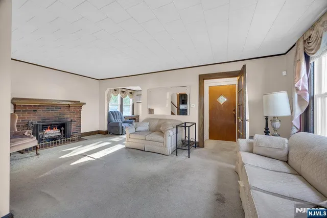 $425,000 | 17 East Midland Avenue, Kearny, NJ 07032