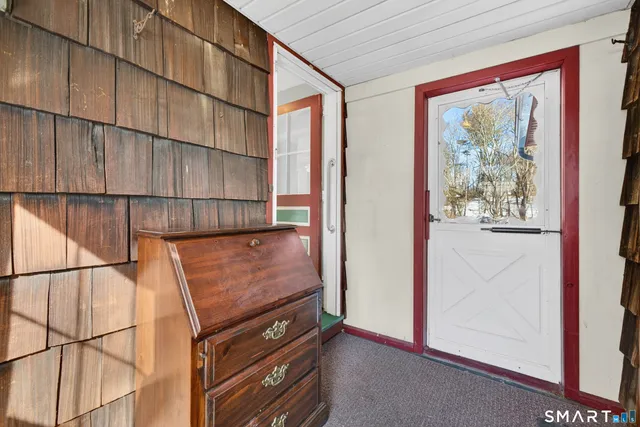 $279,900 | 7 Deerbrook Road, Norwich, CT 06360