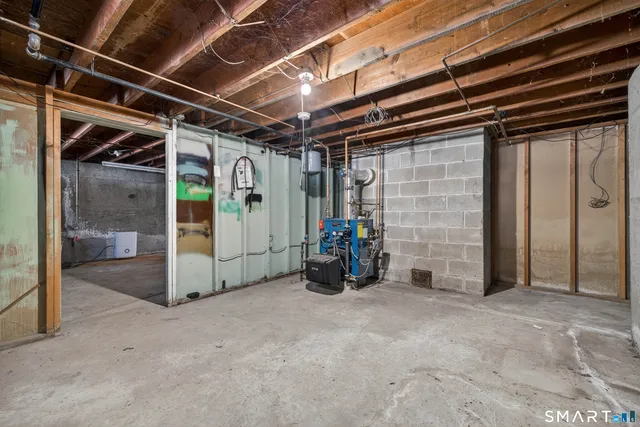 $279,900 | 7 Deerbrook Road, Norwich, CT 06360