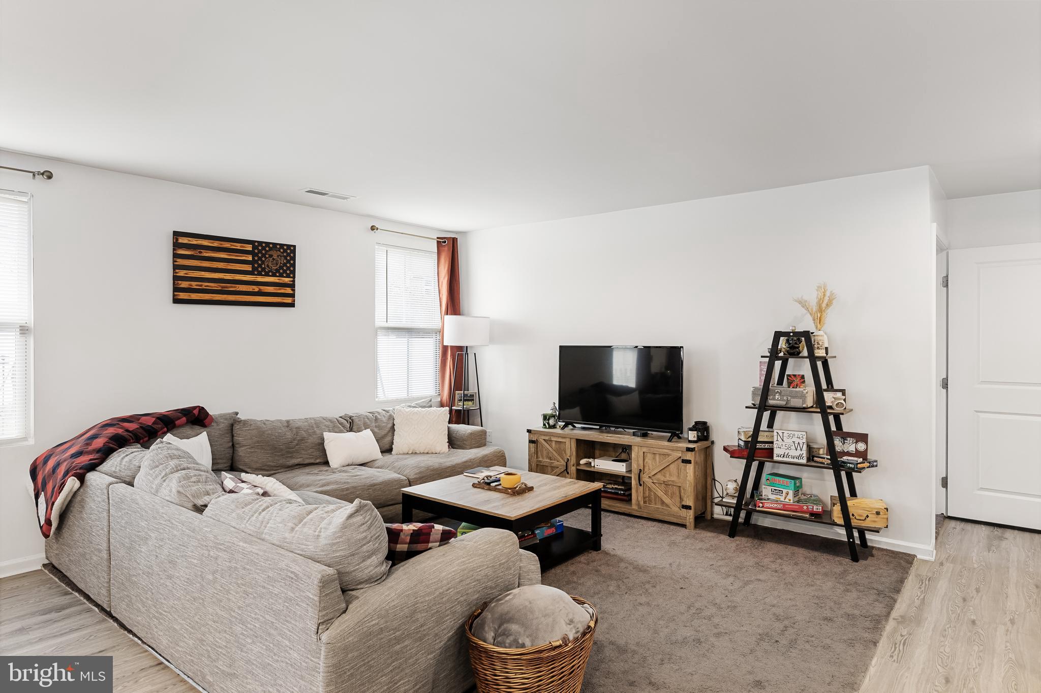 118 Ciseley Drive Sicklerville, NJ 08081 - Photo 3 of 23