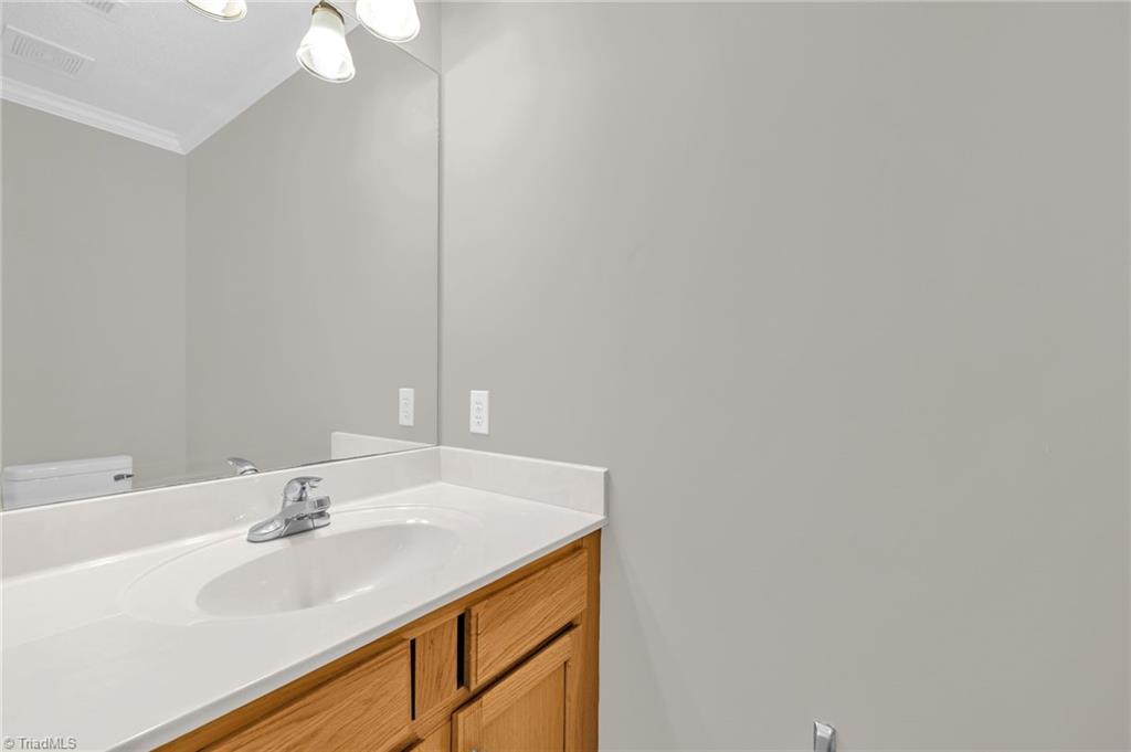 4506 Cross Ridge Lane Greensboro, NC 27410 - Photo 9 of 19