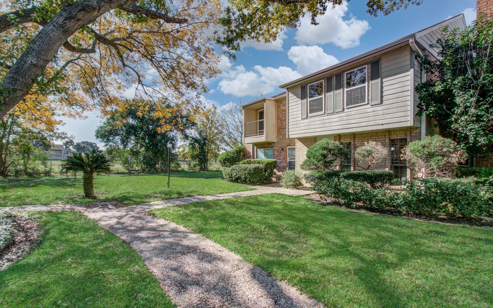 9495 Fondren Road Houston, TX 77074 - Photo 2 of 27 Another front elevation view