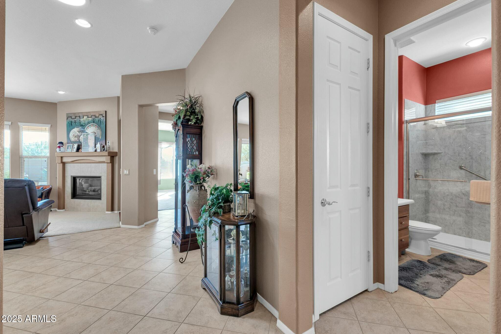 4041 East Rakestraw Lane Gilbert, AZ 85298 - Photo 23 of 46 tempImage8NFLTS