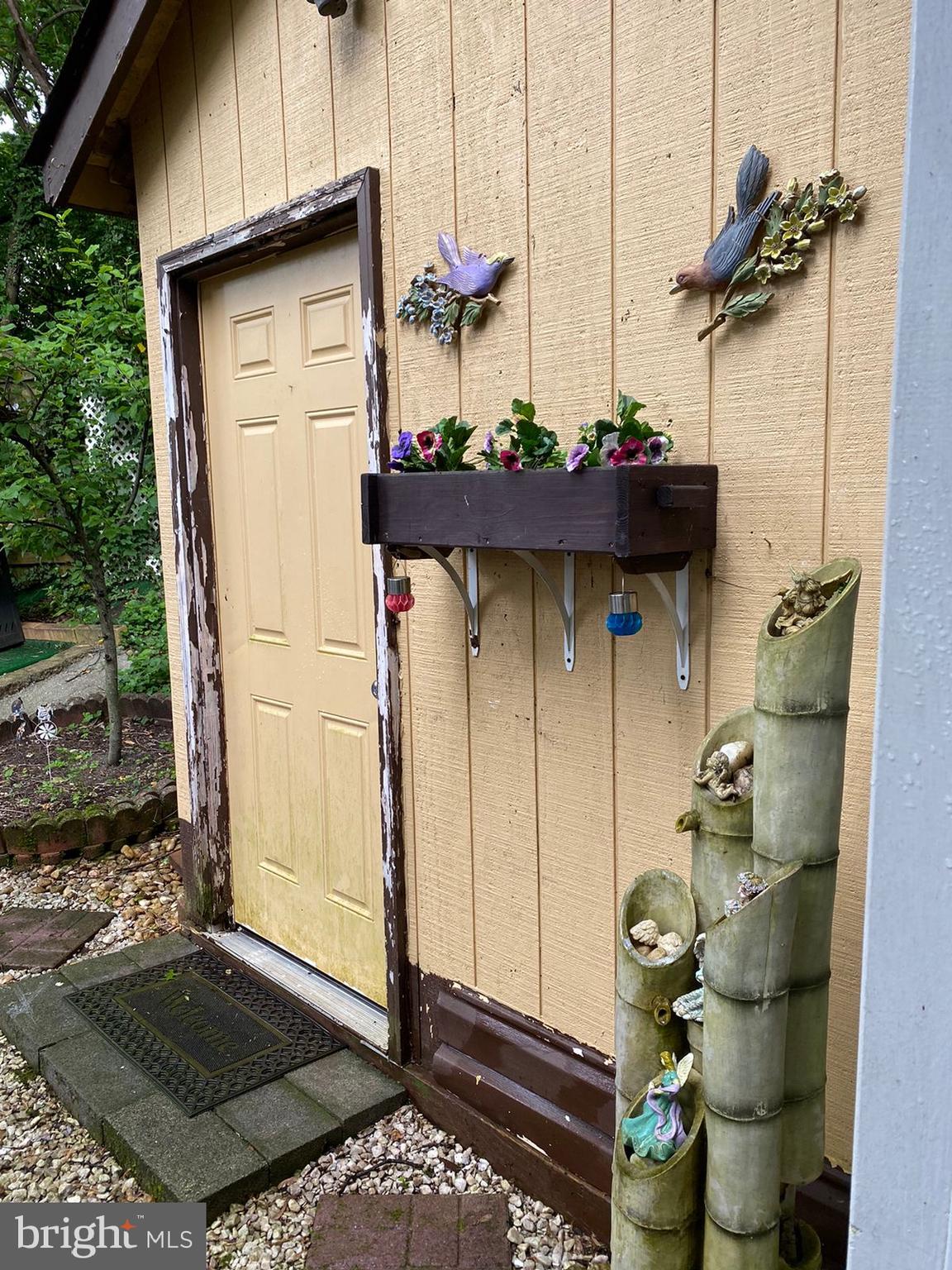 8434 Towne Crest Court Gaithersburg, MD 20877 - Photo 8 of 8 a view of entryway and hall