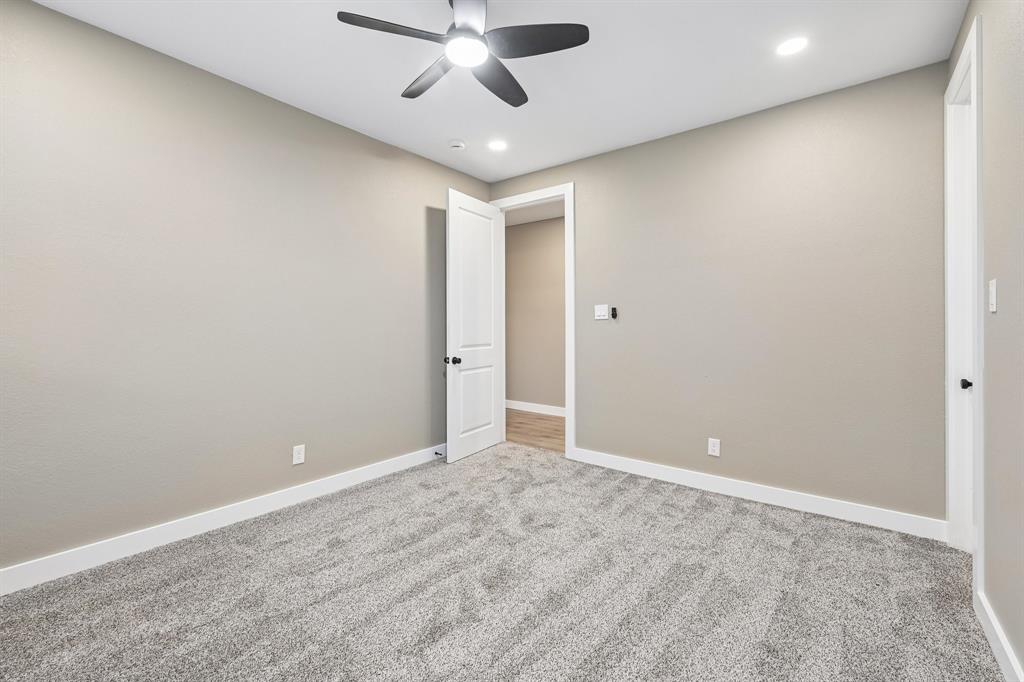 3337 Whirlaway Road Dallas, TX 75229 - Photo 31 of 39