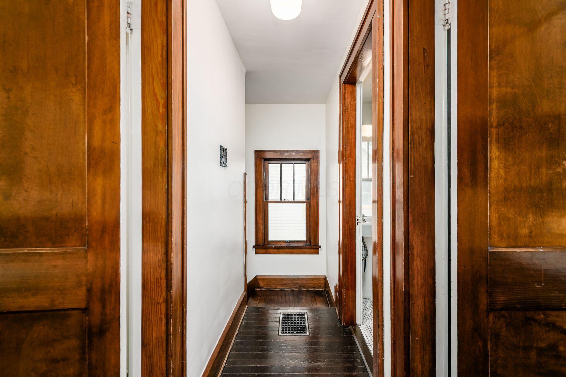 235 East Kelso Road Columbus, OH 43202 - Photo 28 of 50 Second floor hallway
