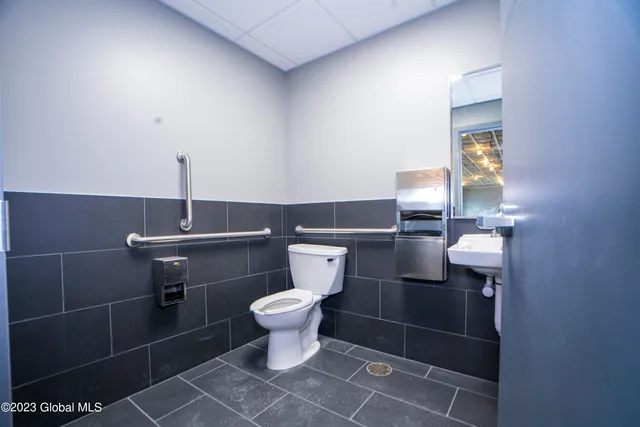 $17 | 230 Church Avenue, Ballston, NY 12020