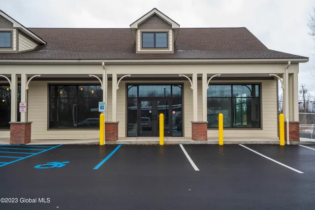 $17 | 230 Church Avenue, Ballston, NY 12020