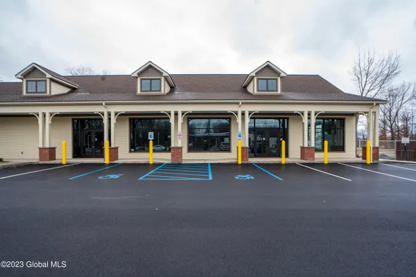 $17 | 230 Church Avenue, Ballston, NY 12020