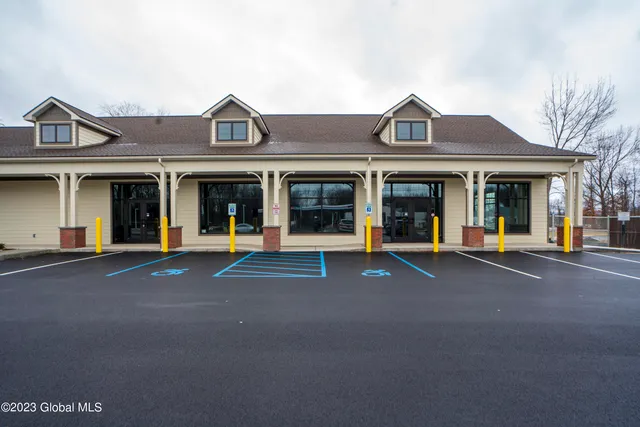 $17 | 230 Church Avenue, Ballston, NY 12020