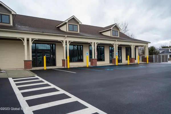 $17 | 230 Church Avenue, Ballston, NY 12020