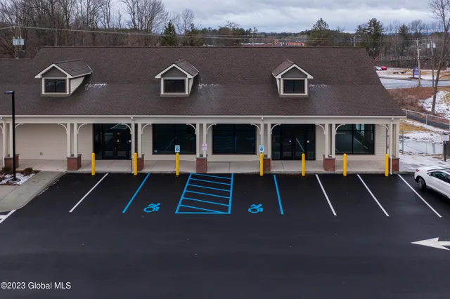 $17 | 230 Church Avenue, Ballston, NY 12020