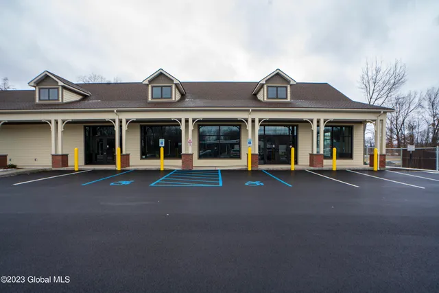 $17 | 230 Church Avenue, Ballston, NY 12020