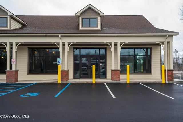 $17 | 230 Church Avenue, Ballston, NY 12020