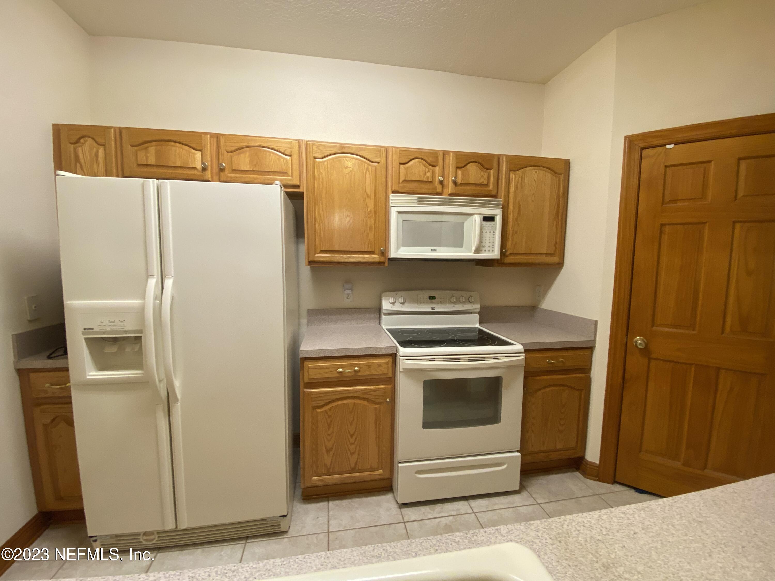 10550 Baymeadows Road, Unit 705 Jacksonville, FL 32256 - Photo 8 of 25 32FFC6DD-D77C-49A5-9C8F-DF9B2264951C