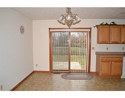 3367 Maple Grove Road Springfield, OH 45504 - Photo 4 of 25
