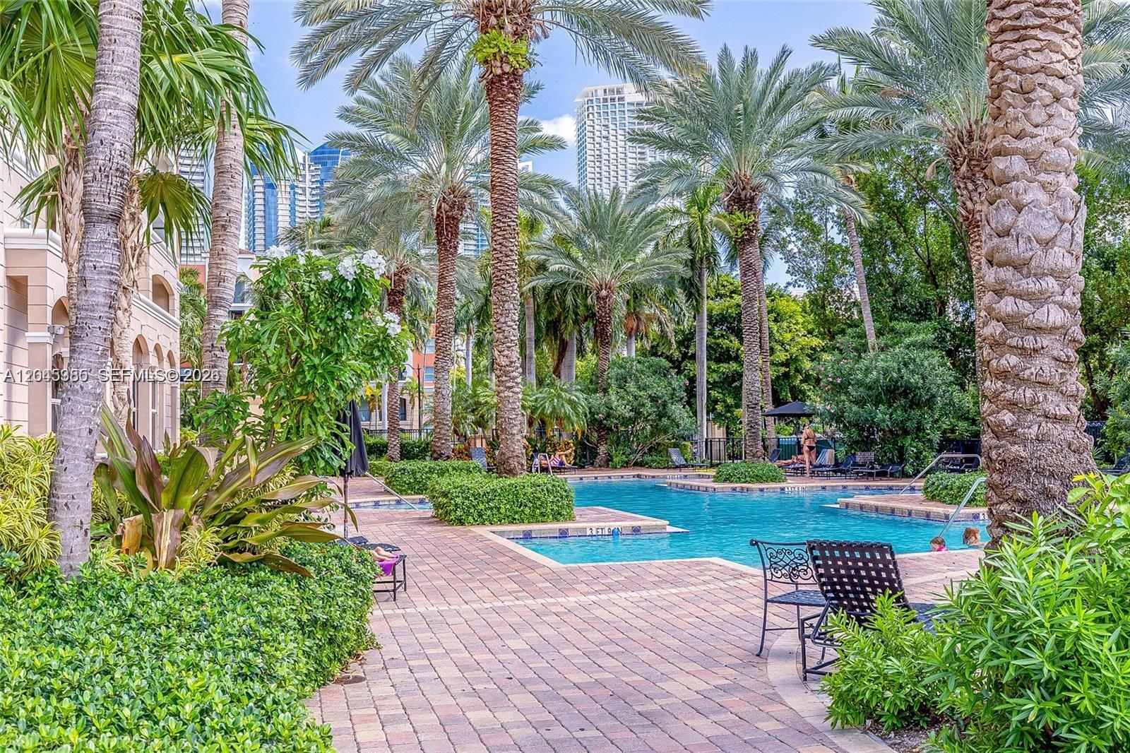 17150 North Bay Road, Unit 2222 Sunny Isles Beach, FL 33160 - Photo 3 of 15
