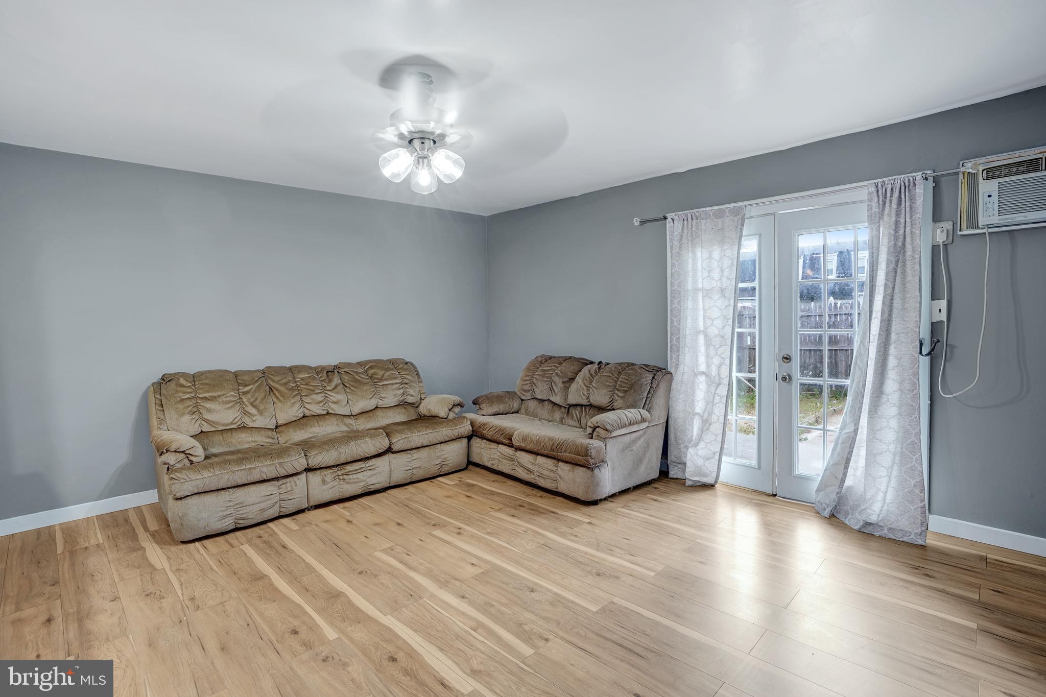 451 Via Cascata Drive Clementon, NJ 08021 - Photo 10 of 34