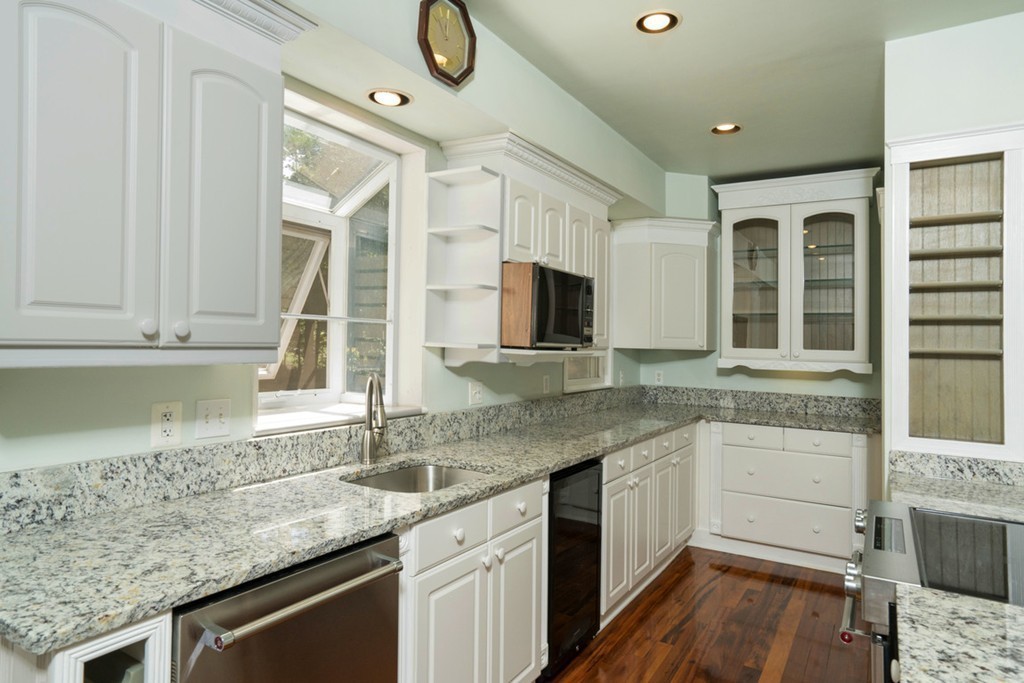 56 Woodcliff Road Newton, MA 02461 - Photo 6 of 29
