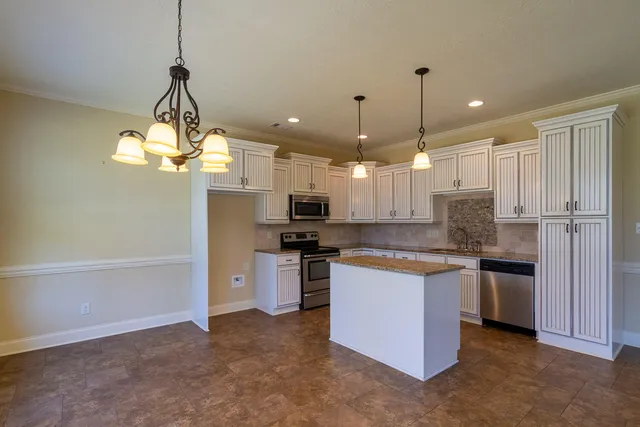 $2,200 | 7515 Lucas Avenue, Evans, GA 30809