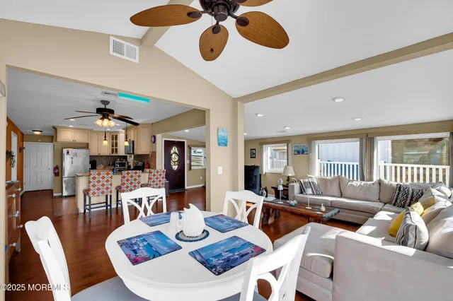 $469,900 | 7 West Schuylkill Road, Little Egg Harbor, NJ 08087