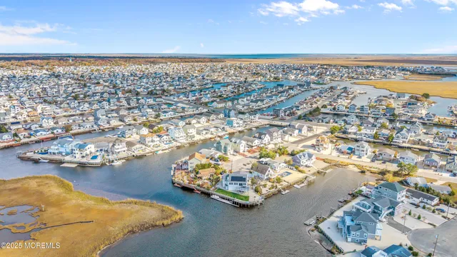 $469,900 | 7 West Schuylkill Road, Little Egg Harbor, NJ 08087