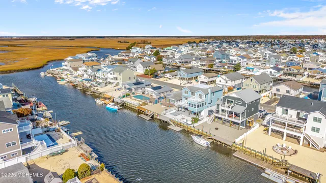 $469,900 | 7 West Schuylkill Road, Little Egg Harbor, NJ 08087