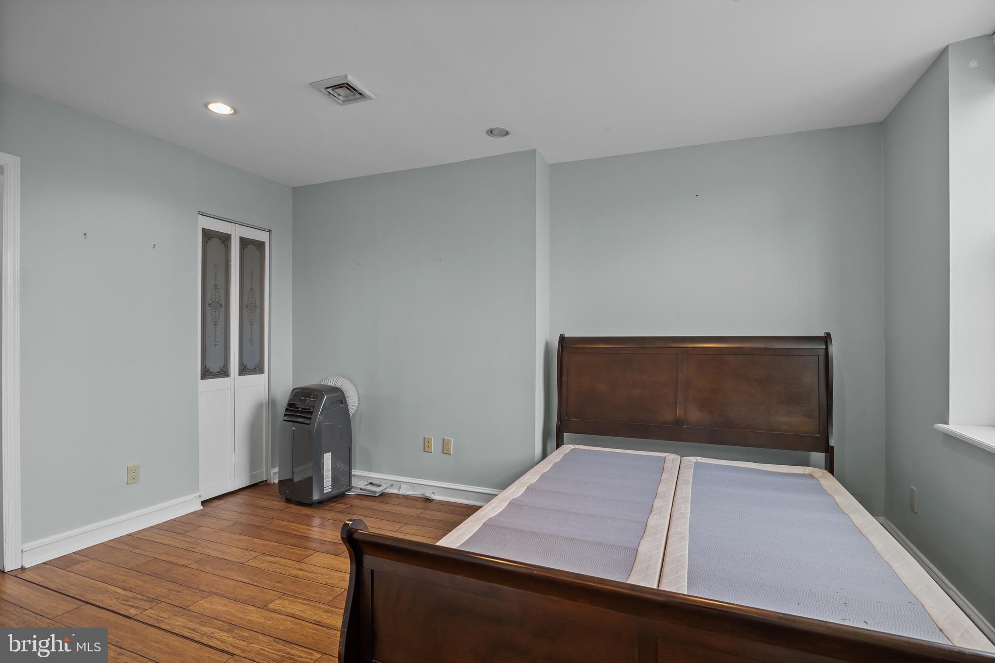 2135 Walnut Street, Unit 1202 Philadelphia, PA 19103 - Photo 22 of 36