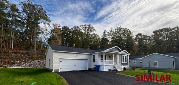 $449,900 | 6 Berry Farms Road, Unit 64, Sturbridge, MA 01566