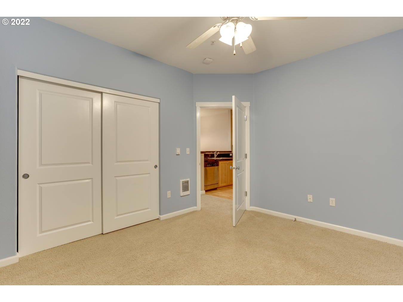 1020 Southwest 170th Avenue, Unit 100 Beaverton, OR 97003 - Photo 23 of 28 a view of a livingroom with a chandelier