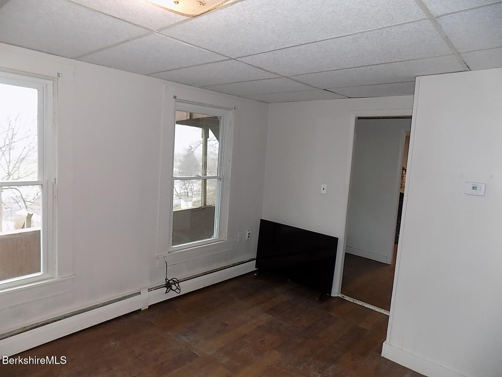286 Walnut Street North Adams, MA 01247 - Photo 18 of 24 an empty room with windows
