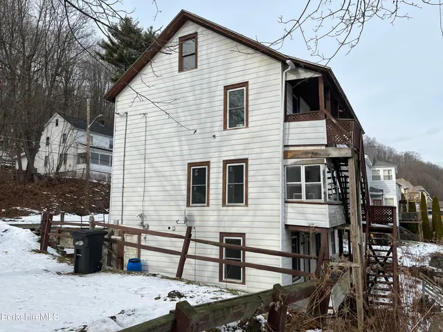 $195,000 | 286 Walnut Street, North Adams, MA 01247