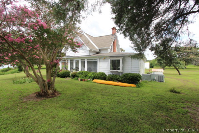3621 Cedar Bush Road Hayes, VA 23072 - Photo 6 of 30