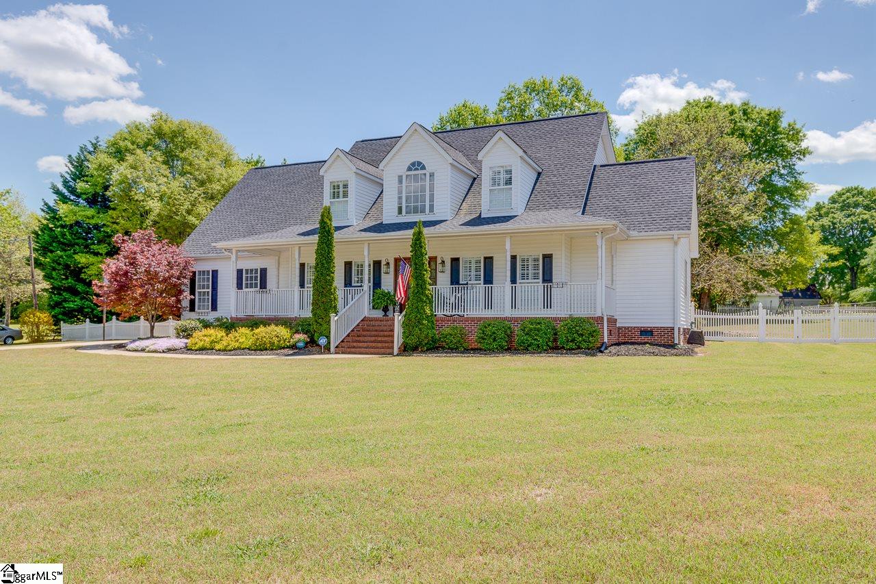 409 Airy Springs Road Easley, SC 29642 - Photo 2 of 36 Gallery Image 2