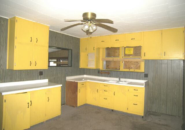 1115 Elm Street Rochester, IN 46975 - Photo 4 of 9