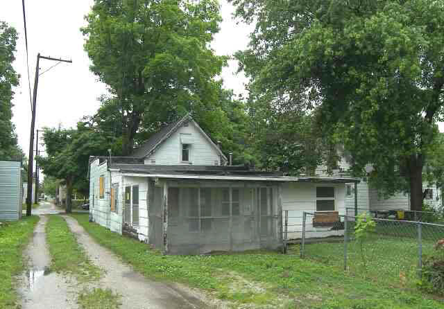 1115 Elm Street Rochester, IN 46975 - Photo 8 of 9