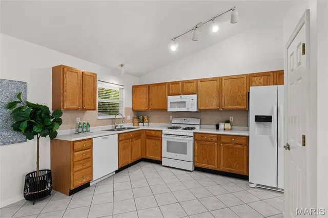 $275,000 | 1241 Fenton Ridge Drive, Fenton, MO 63026