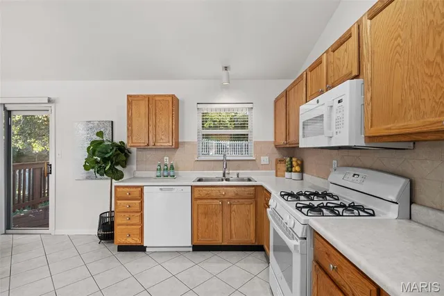 $275,000 | 1241 Fenton Ridge Drive, Fenton, MO 63026