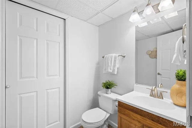 $275,000 | 1241 Fenton Ridge Drive, Fenton, MO 63026