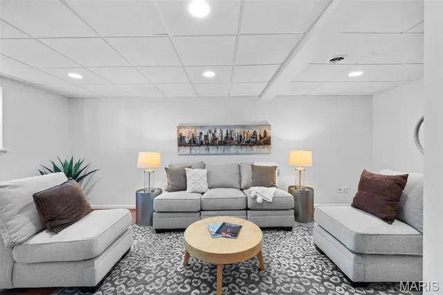 $275,000 | 1241 Fenton Ridge Drive, Fenton, MO 63026