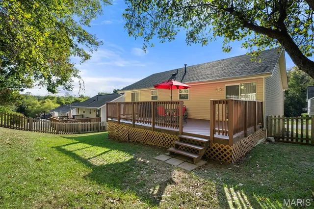 $275,000 | 1241 Fenton Ridge Drive, Fenton, MO 63026