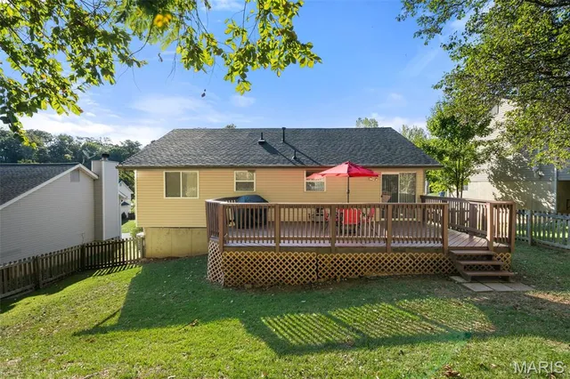 $275,000 | 1241 Fenton Ridge Drive, Fenton, MO 63026