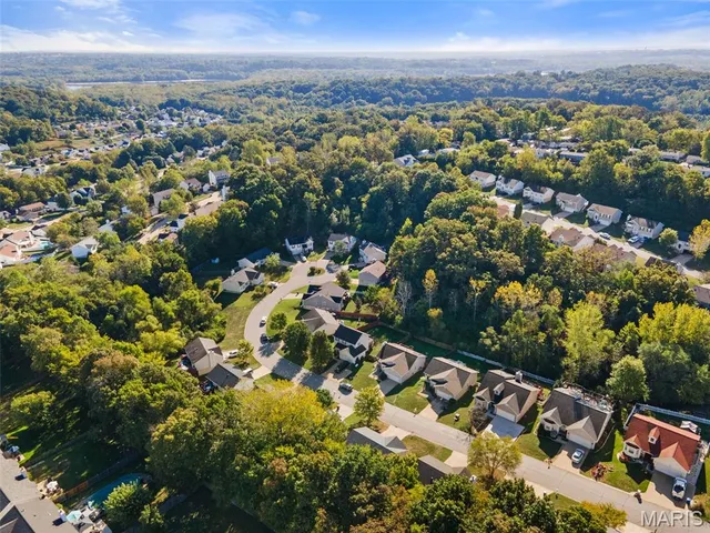 $275,000 | 1241 Fenton Ridge Drive, Fenton, MO 63026