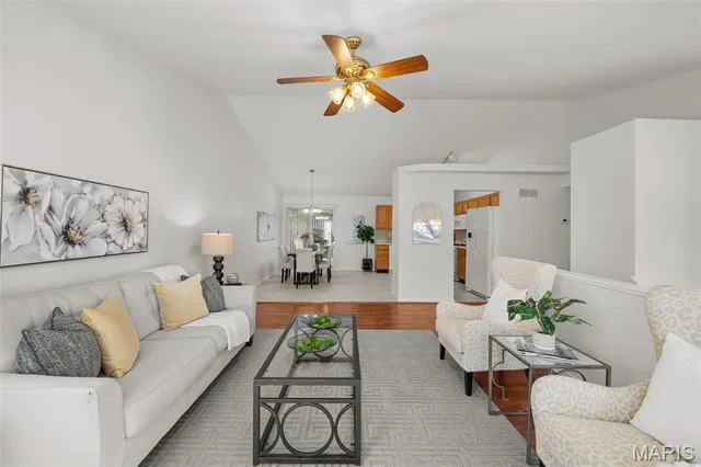 $275,000 | 1241 Fenton Ridge Drive, Fenton, MO 63026