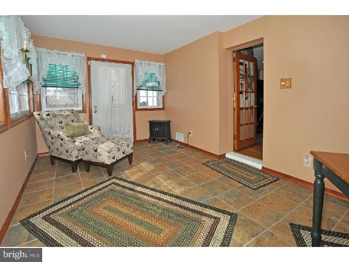 123 Redford Road Oreland, PA 19075 - Photo 12 of 24 Family Room