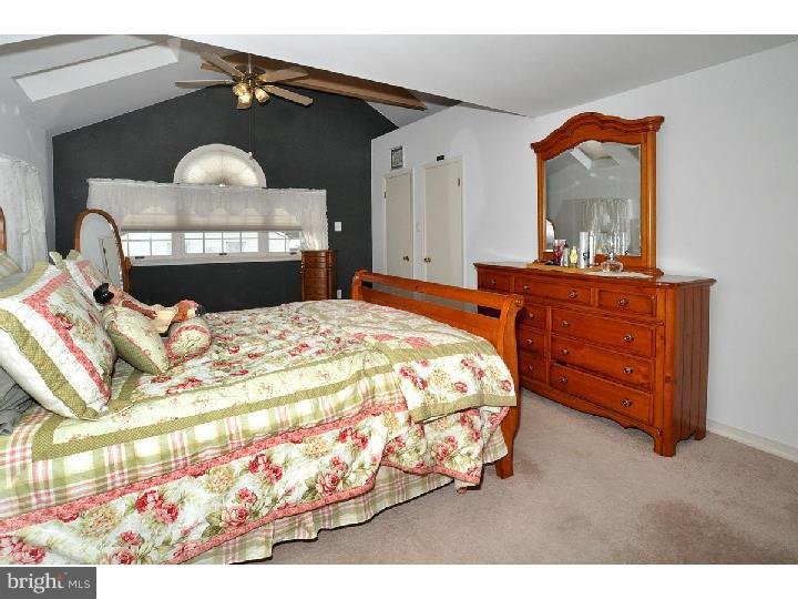 123 Redford Road Oreland, PA 19075 - Photo 16 of 24 Bedroom - Main