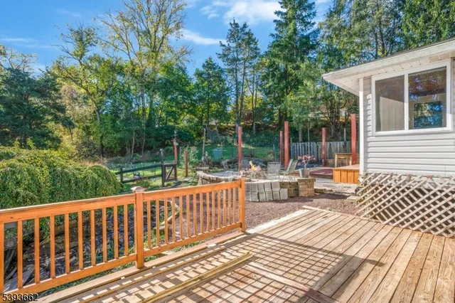 $479,000 | 316 Spring Garden Road, Milford, NJ 08848